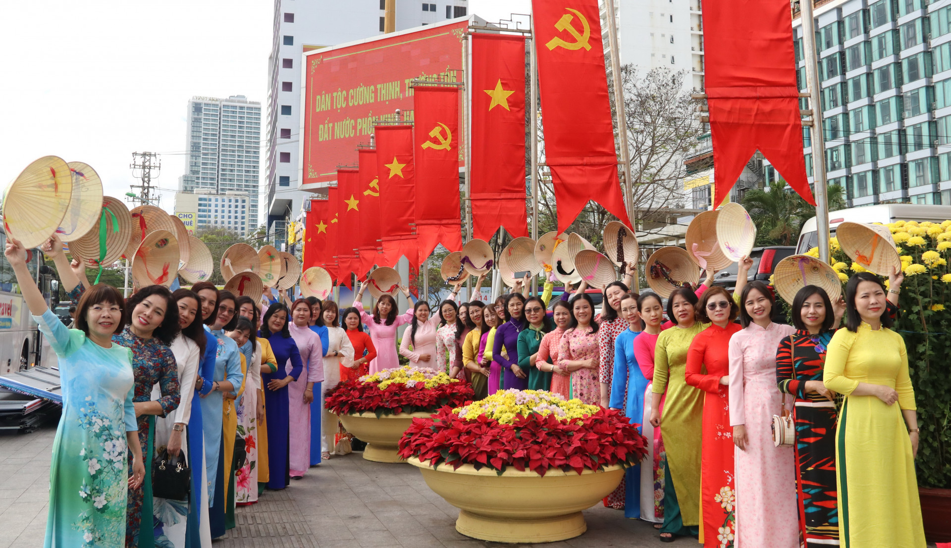 Women contribute to the development and strengthening of the political system