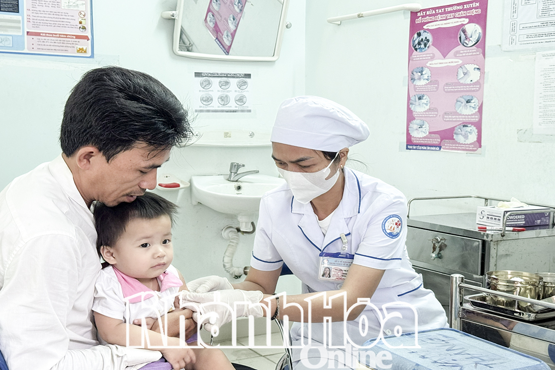 Đẩy nhanh chiến dịch tiêm vắc xin phòng bệnh sởi
