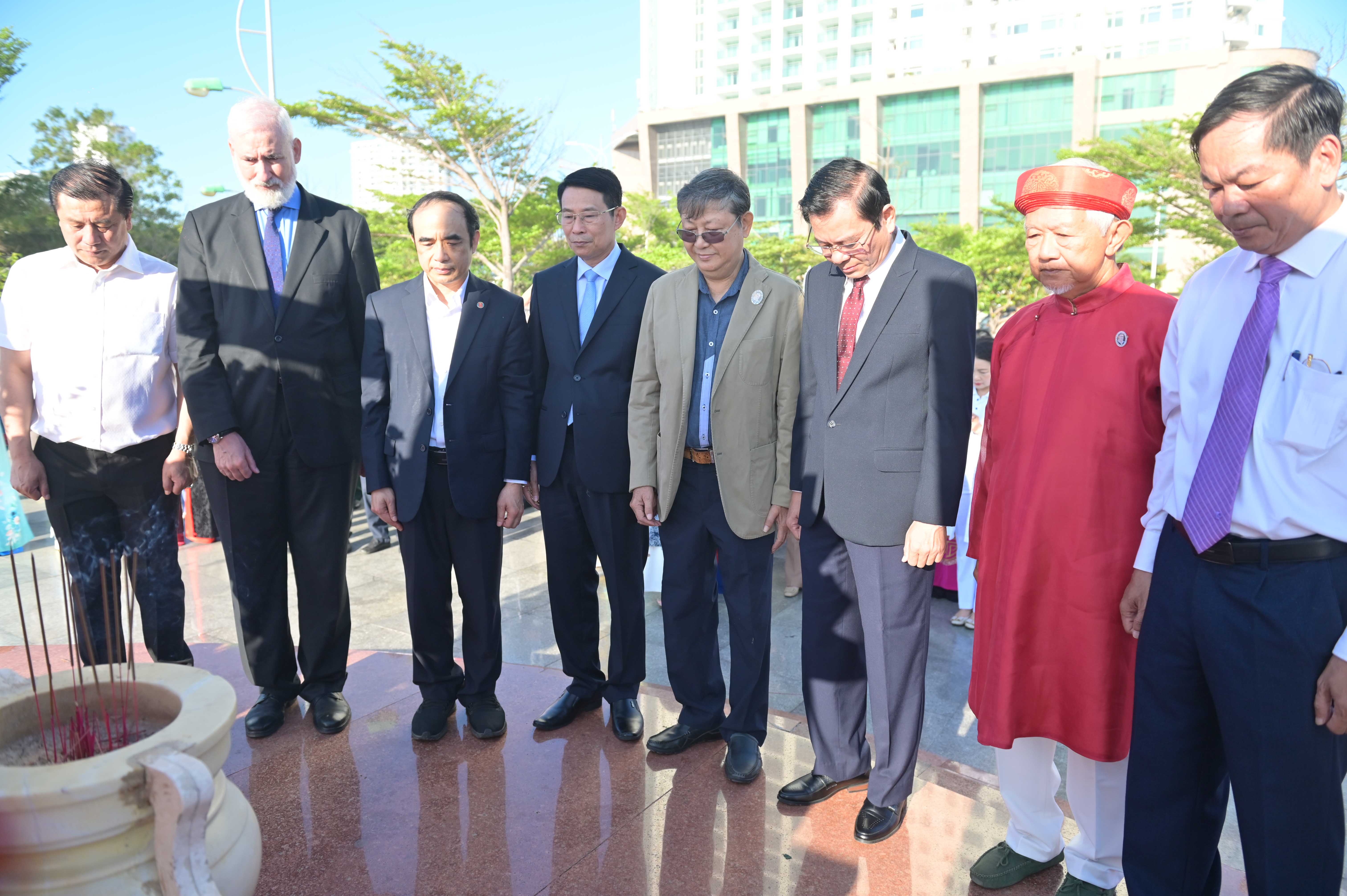 Tưởng niệm 82 năm ngày mất của bác sĩ Alexandre Yersin