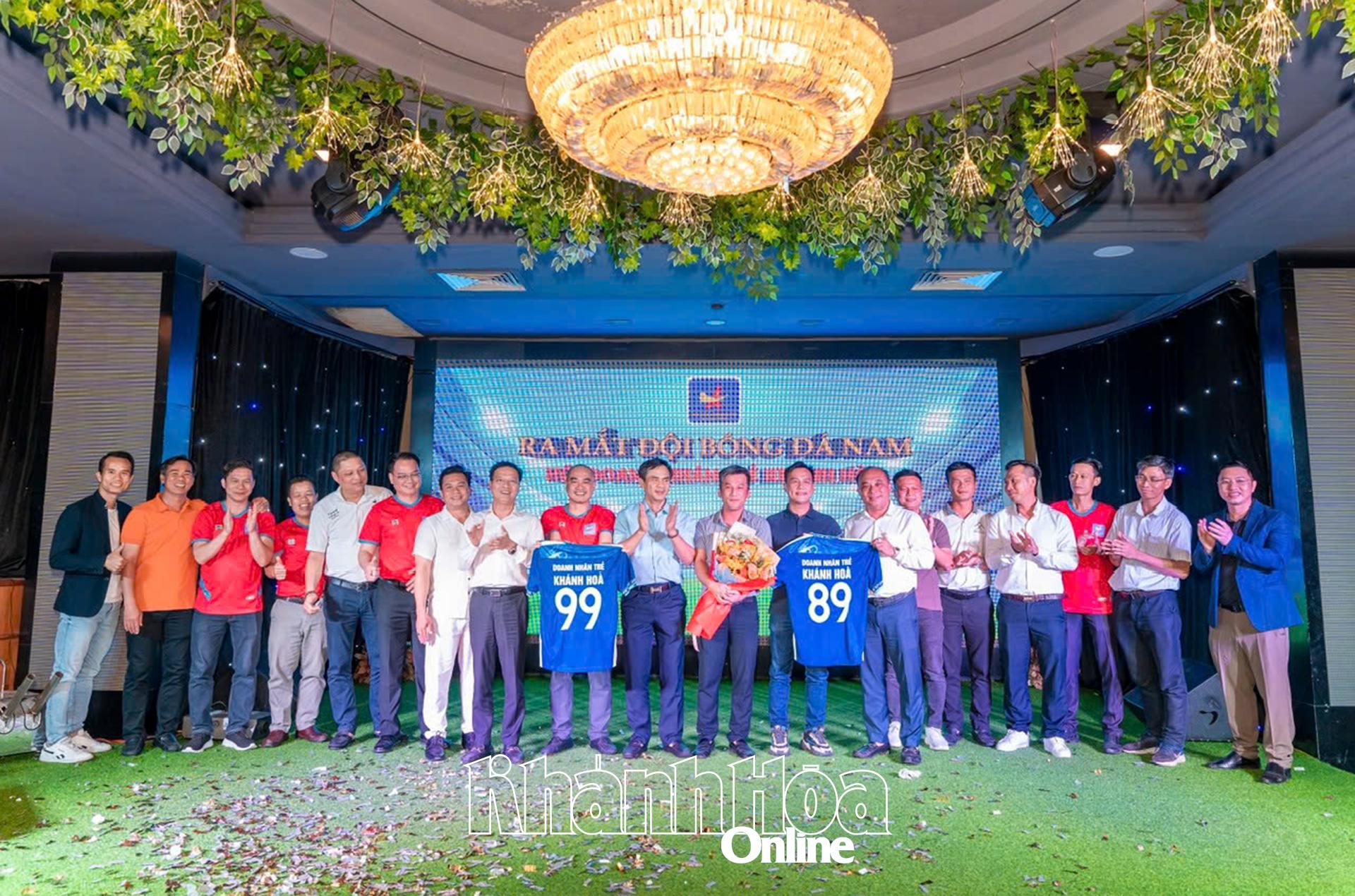 Ra mắt đội bóng Hội Doanh nhân trẻ Khánh Hòa