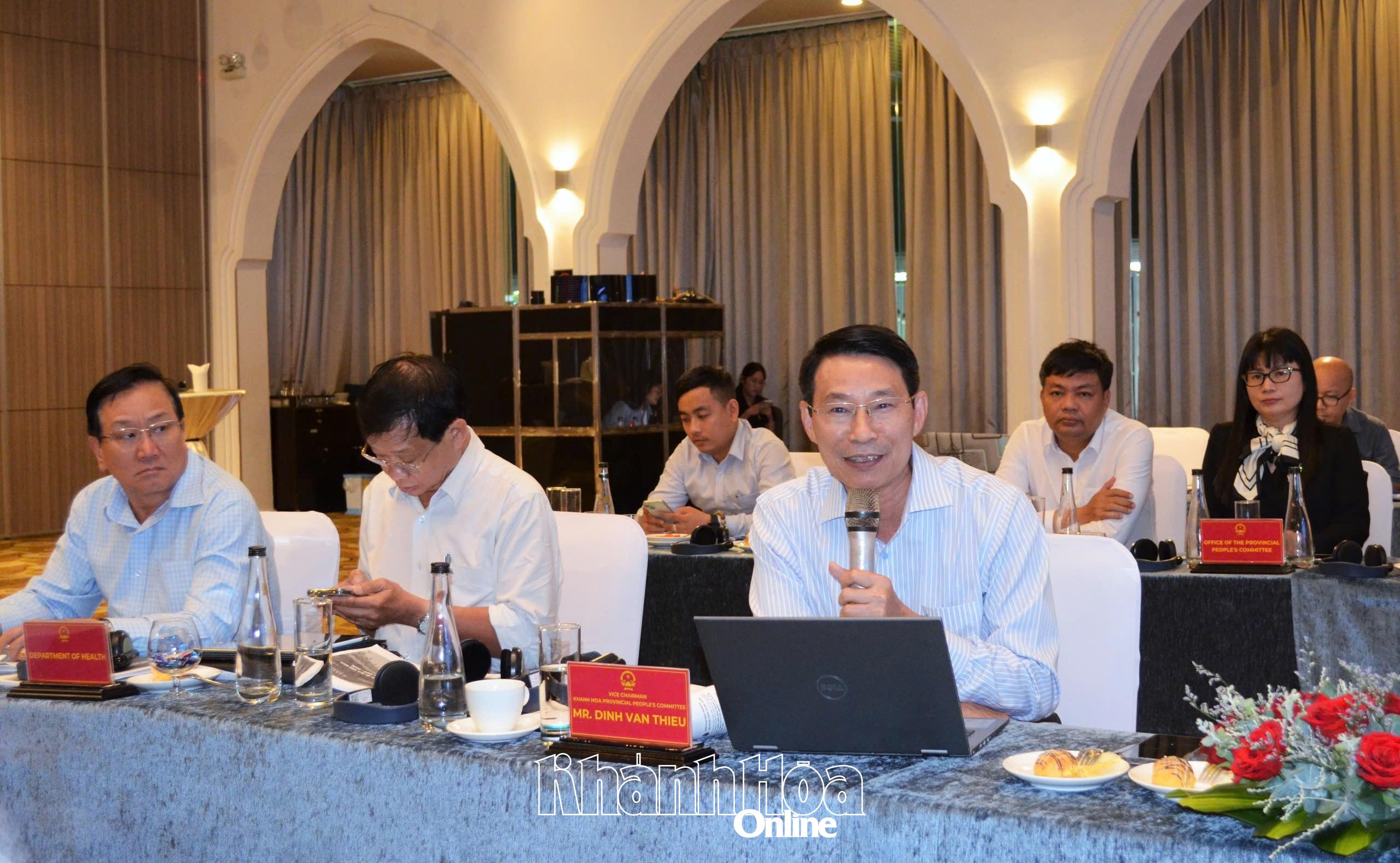 Phó Chủ tịch UBND tỉnh Đinh Văn Thiệu phát biểu tại cuộc họp