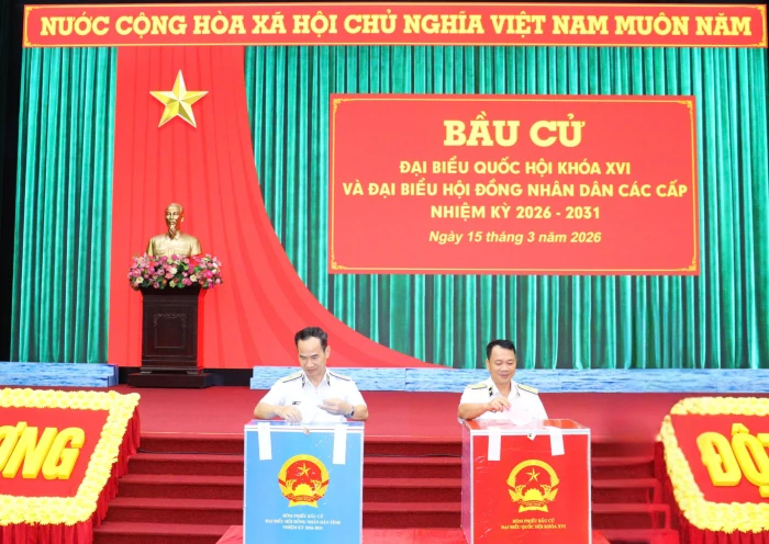 Cán bộ, học viên, chiến sĩ Học viện Hải quân tham gia bầu cử
