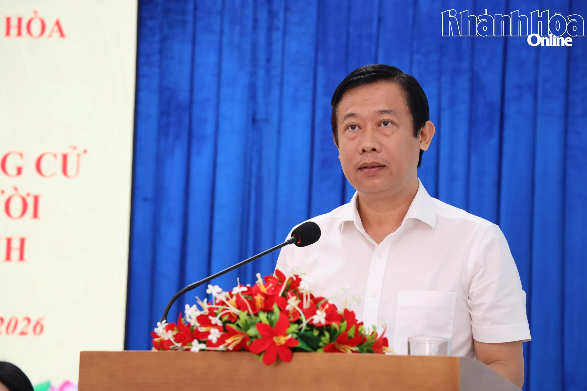 Nguyễn Trọng Trung - Tỉnh ủy viên, Bí thư Đảng ủy, Chủ tịch UBND xã Cam Lâm trình bày chương trình hành động