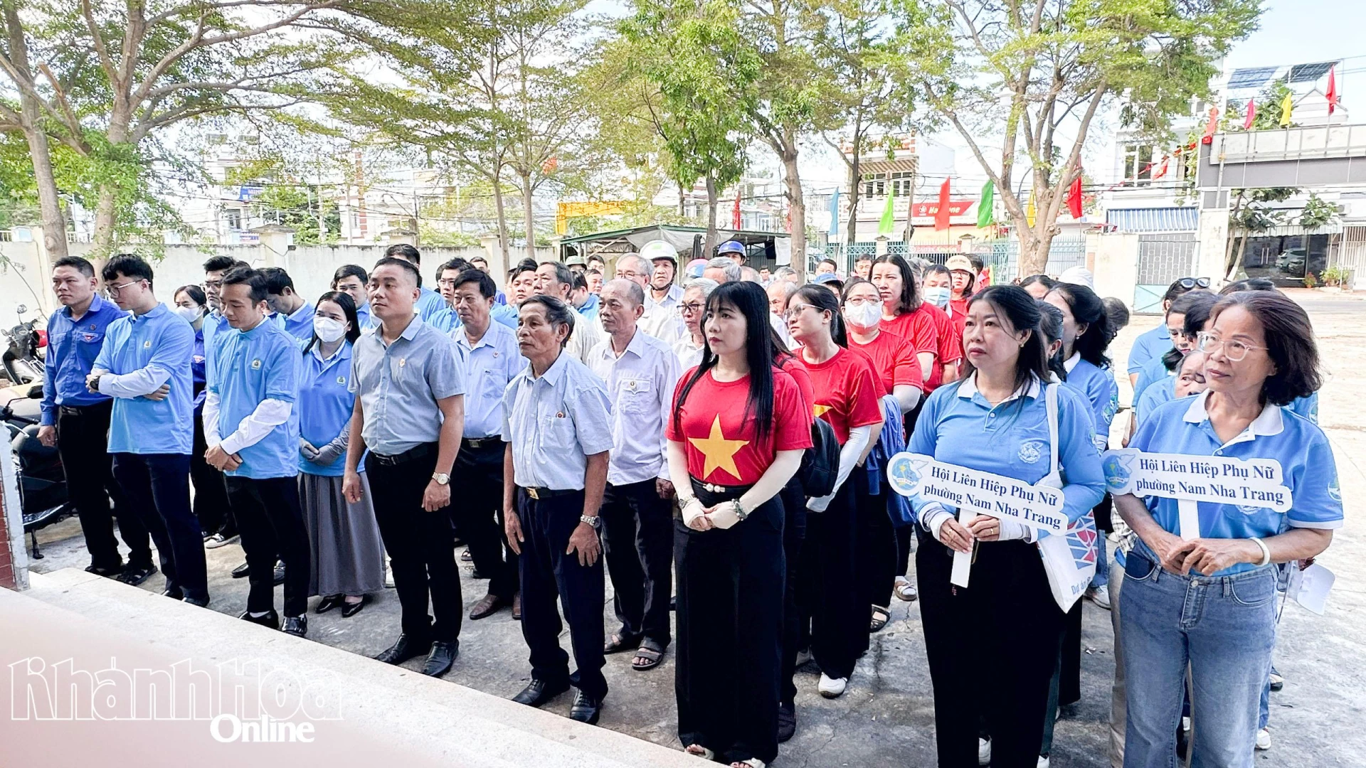 Các lực lượng tham gia hoạt động tuyên truyền lưu động.