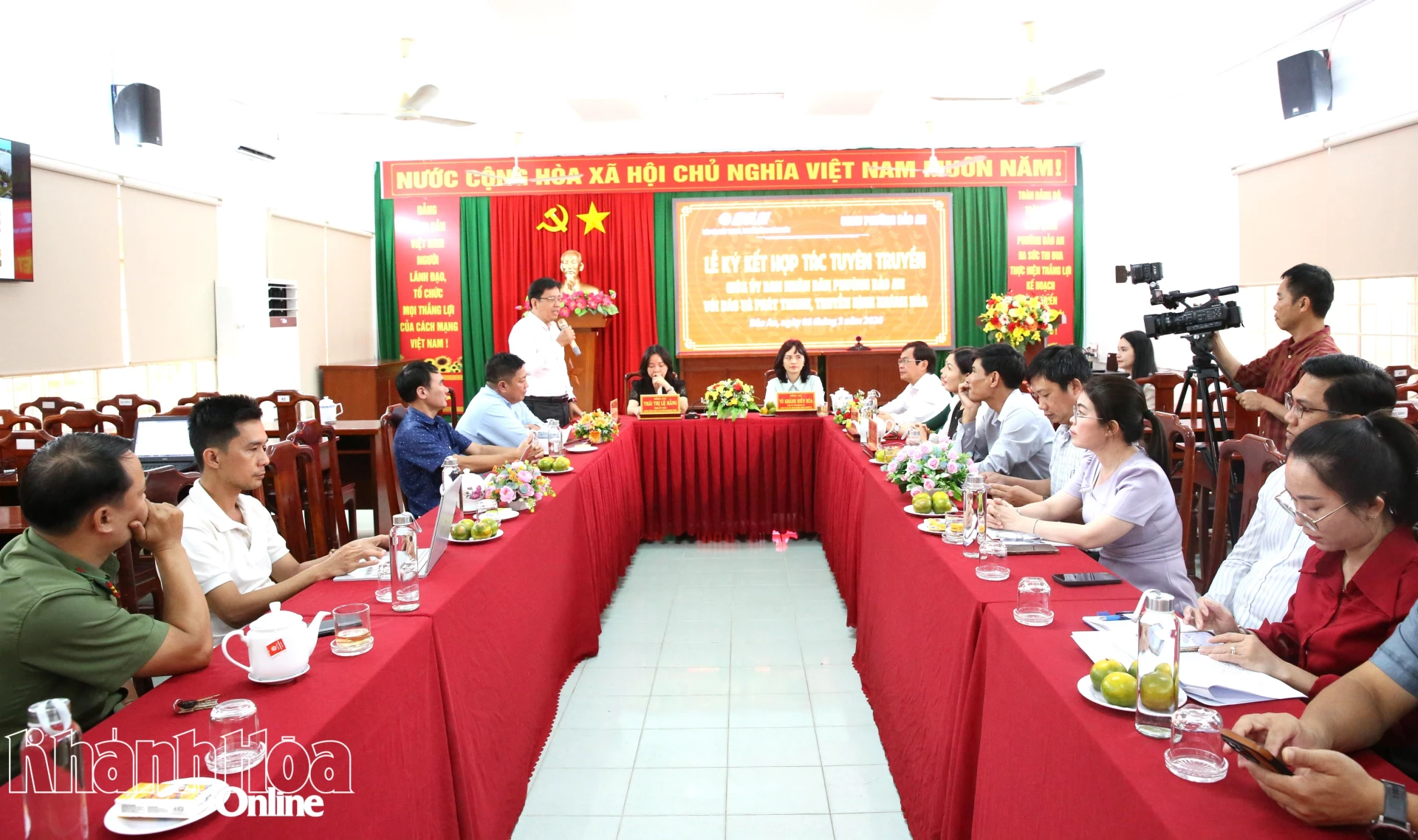 Quang cảnh lễ ký kết