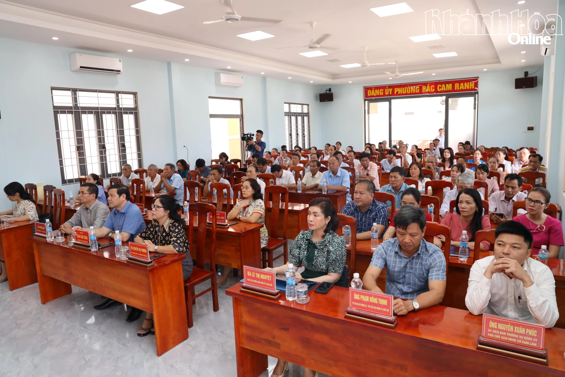 Quang cảnh hội nghị