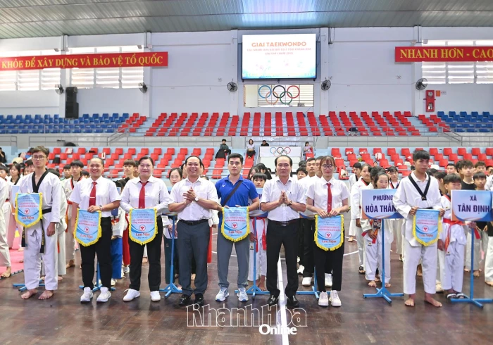 344 players compete in taekwondo tournament for age groups 