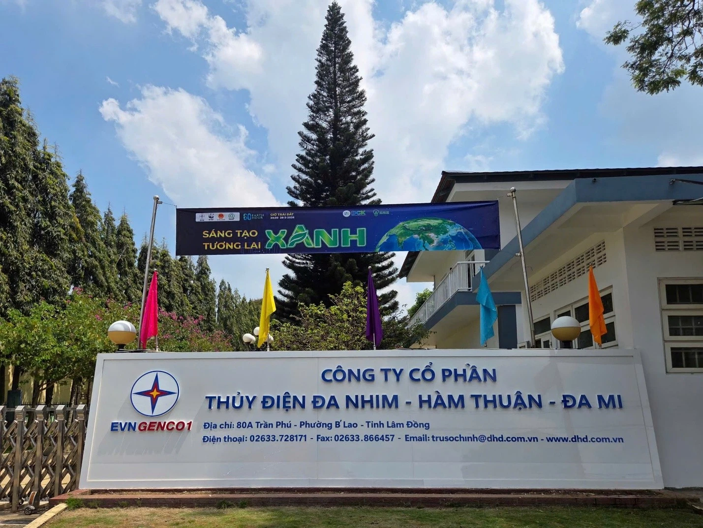 Tuyên truyền trực quan qua banner cổ động