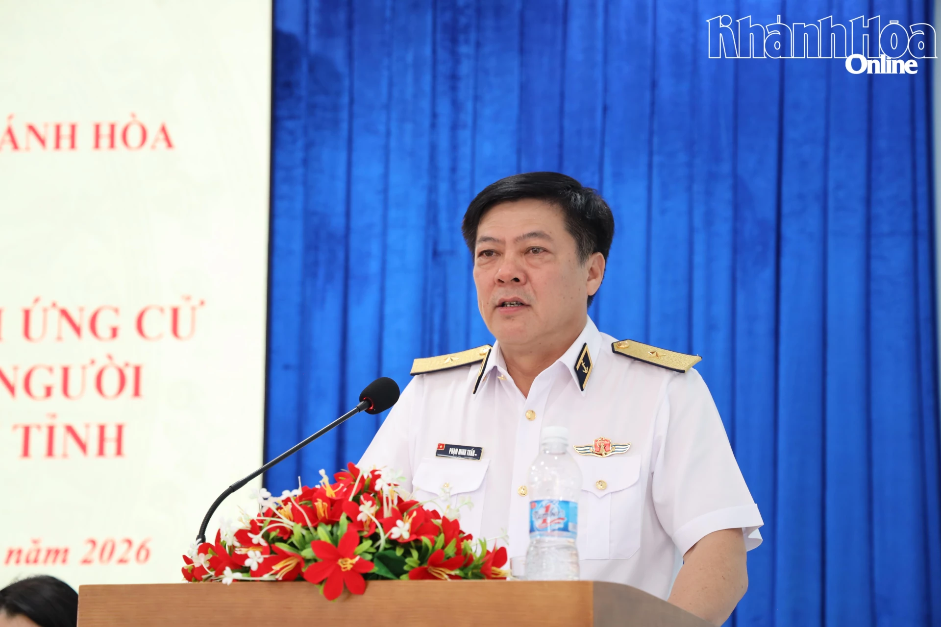 Chuẩn Đô đốc Phạm Minh Tuấn - Phó Tư lệnh Quân chủng Hải quân trình bày chương trình hành động