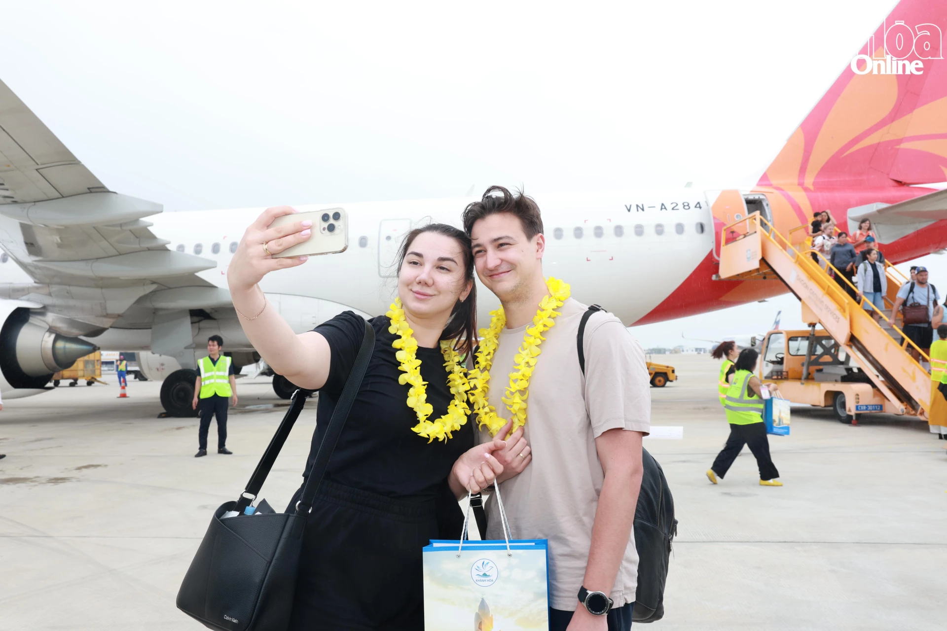 Khách du lịch quốc tế đến Khánh Hòa trên chuyến bay của Sun PhuQuoc Airways