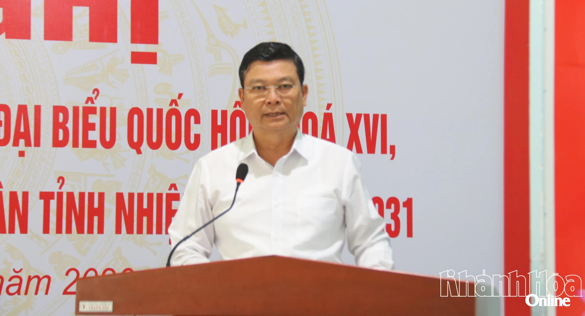 Ông Nguyễn Quang Nhật trình bày chương trình hành động.