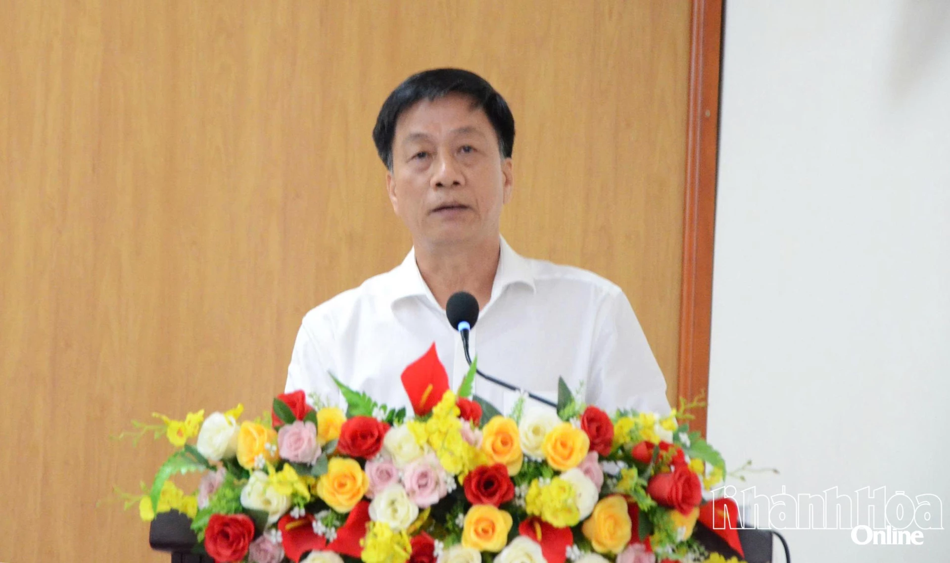 Nguyễn Thị Minh Thư trình bày chương trình hành động.