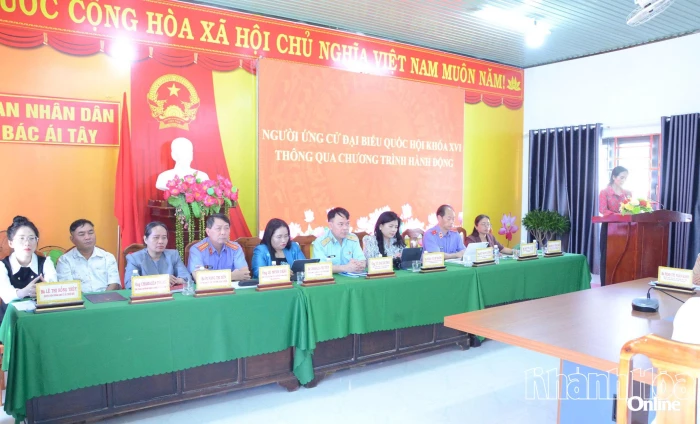 Ứng cử viên đại biểu Quốc hội khóa XVI và đại biểu HĐND tỉnh tiếp xúc cử tri xã Bác Ái Tây