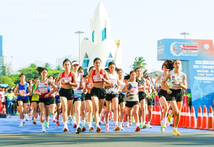 Thức giấc cùng những bước chạy ven biển