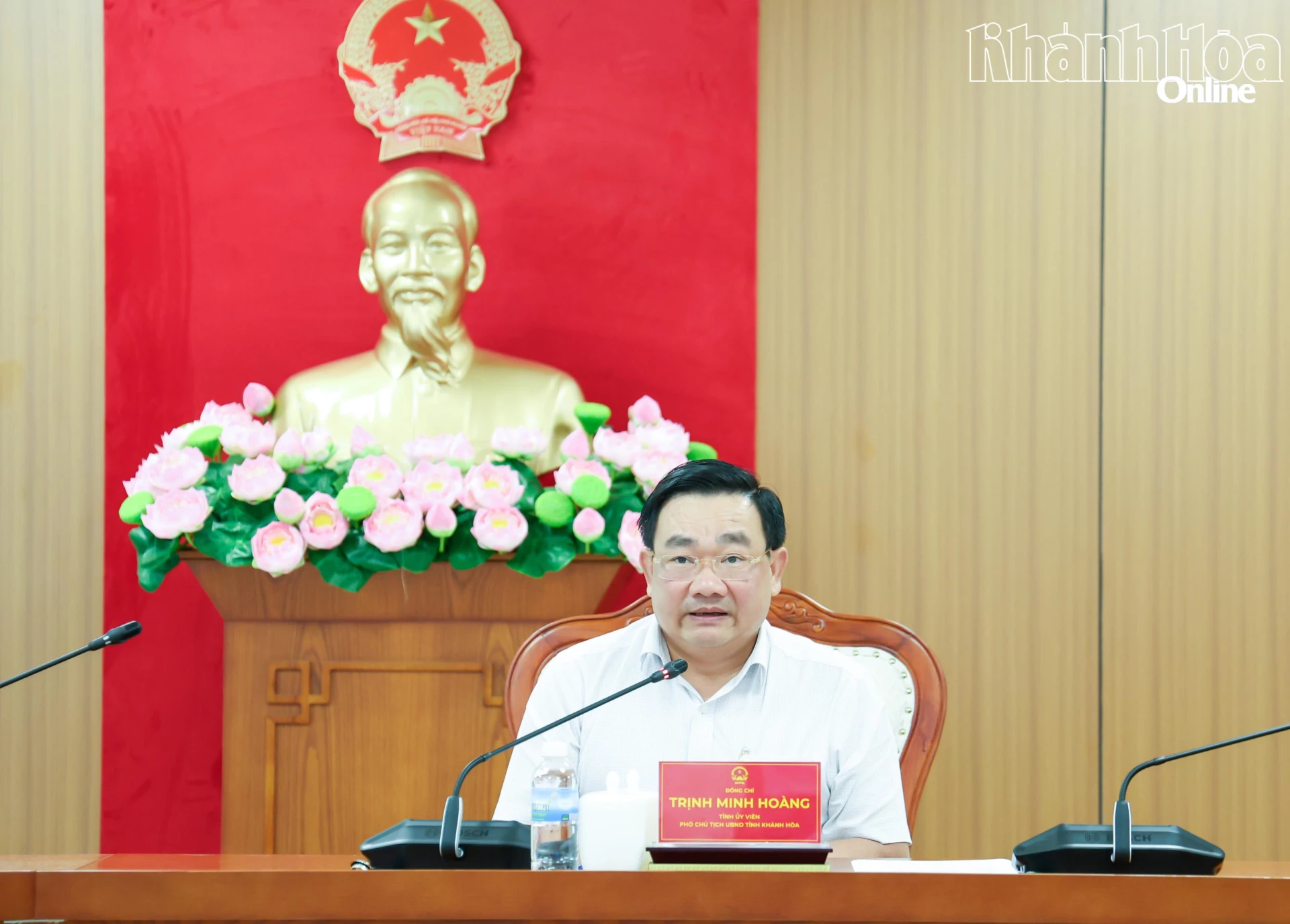 Đồng chí Trịnh Minh Hoàng phát biểu chỉ đạo tại cuộc họp.