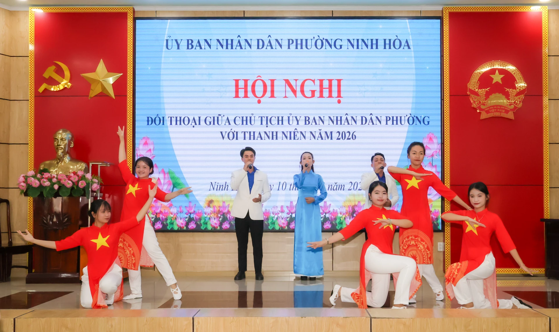 Một tiết mục văn nghệ do thanh niên phường thể hiện tại Hội nghị.
