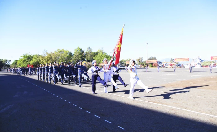 Thứ trưởng Bộ Quốc phòng Phạm Hoài Nam dự lễ ra quân huấn luyện năm 2026 tại Lữ đoàn 162 