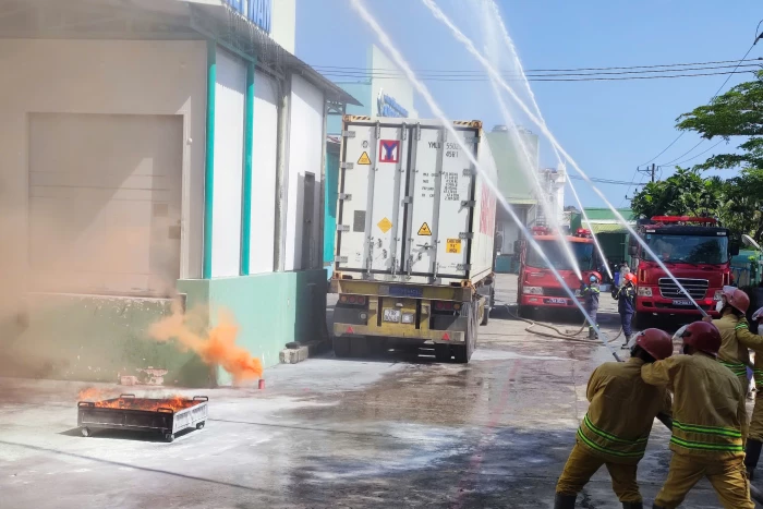 Diễn tập chữa cháy tại Công ty Cổ phần Gallant Ocean Việt Nam