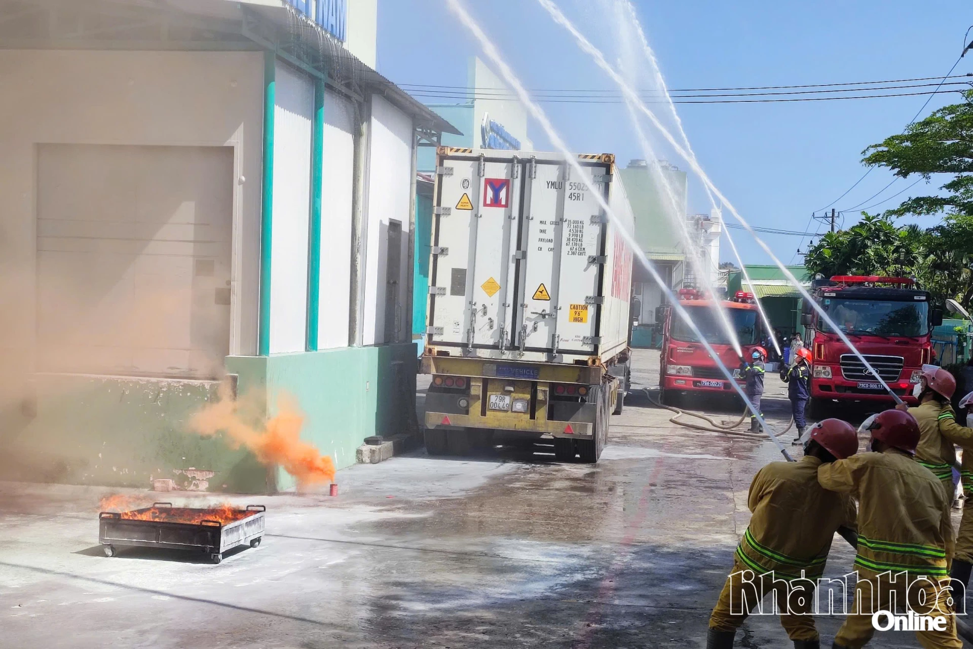 Công tác chữa cháy được phối hợp nhịp nhàng, , hiệu quả giữa các lực lượng tham gia.