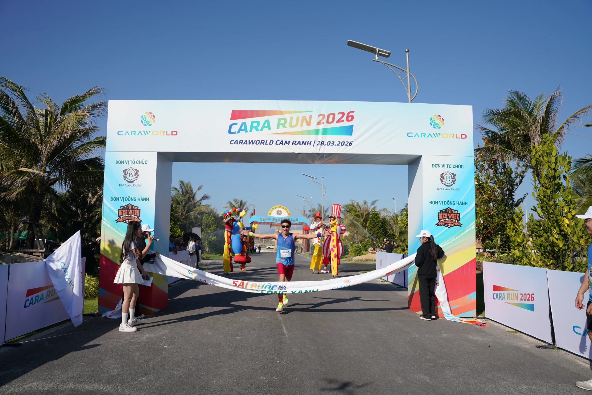 Người tham gia hoàn thành cự ly và về đích tại sự kiện Cara Run 2026.