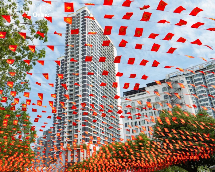 Phường Nha Trang rực rỡ cờ hoa sẵn sàng cho ngày hội non sông