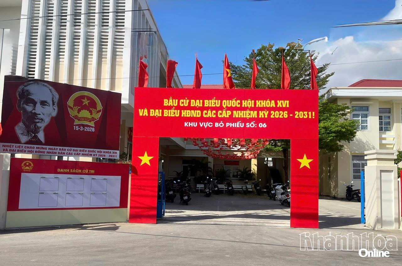 Khu vực điểm bỏ phiếu số 6, thôn Lạc Tân (xã Cà Ná) - nởi bỏ phiếu sớm nhất của tỉnh Khánh Hòa vào lục 5h, ngày 15-3-2026