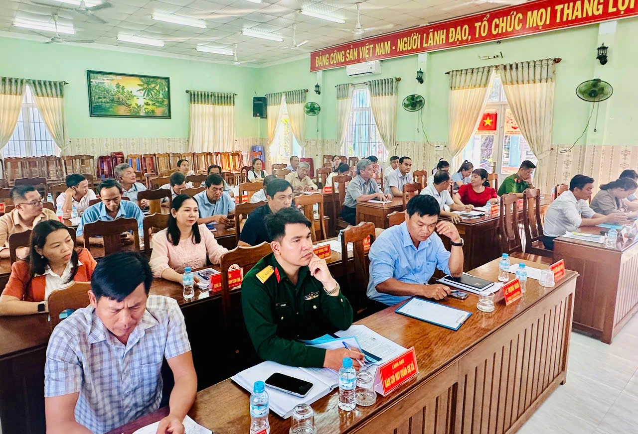 Các đại biểu tham dự hội nghị.