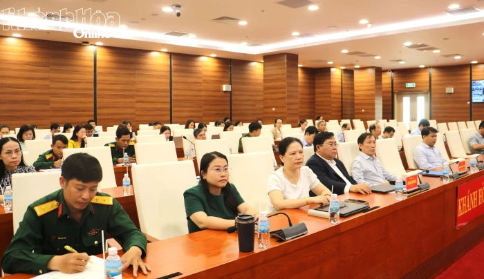 Hội nghị Báo cáo viên Tỉnh ủy tháng 3