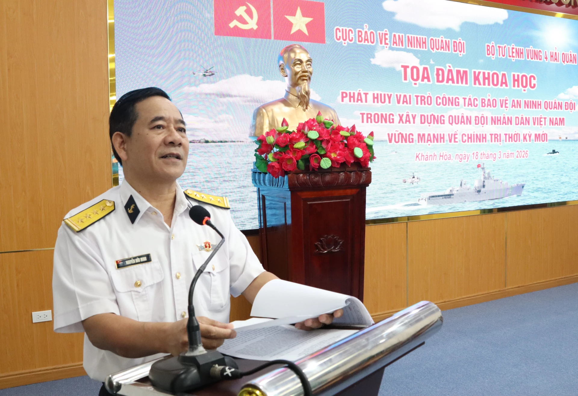 Đại tá Nguyễn Hữu Minh phát biểu khai mạc. 