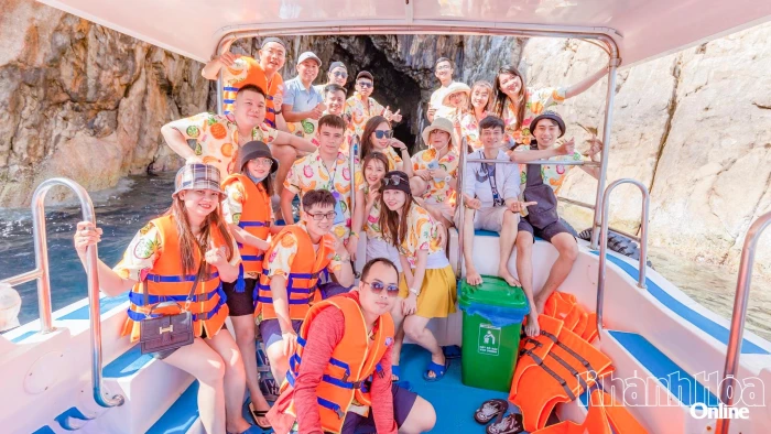 Sea and island tourism maintains service prices