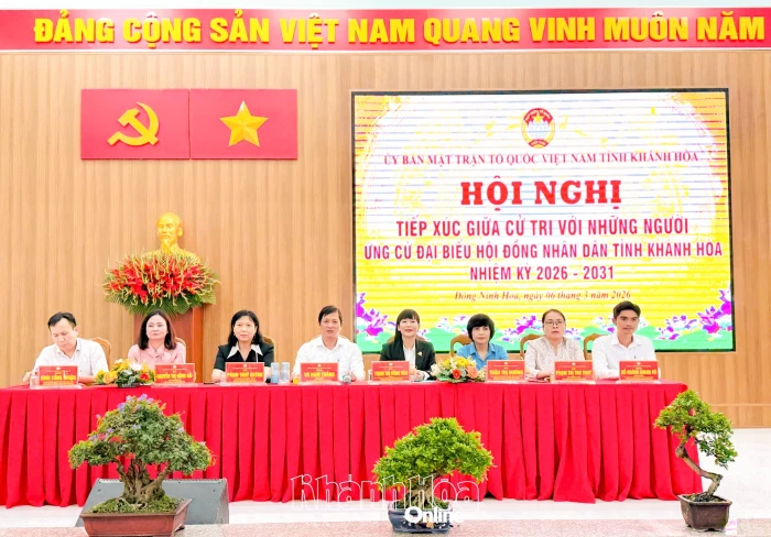Người ứng cử đại biểu HĐND tỉnh tiếp xúc cử tri hai phường Ninh Hòa và Đông Ninh Hòa