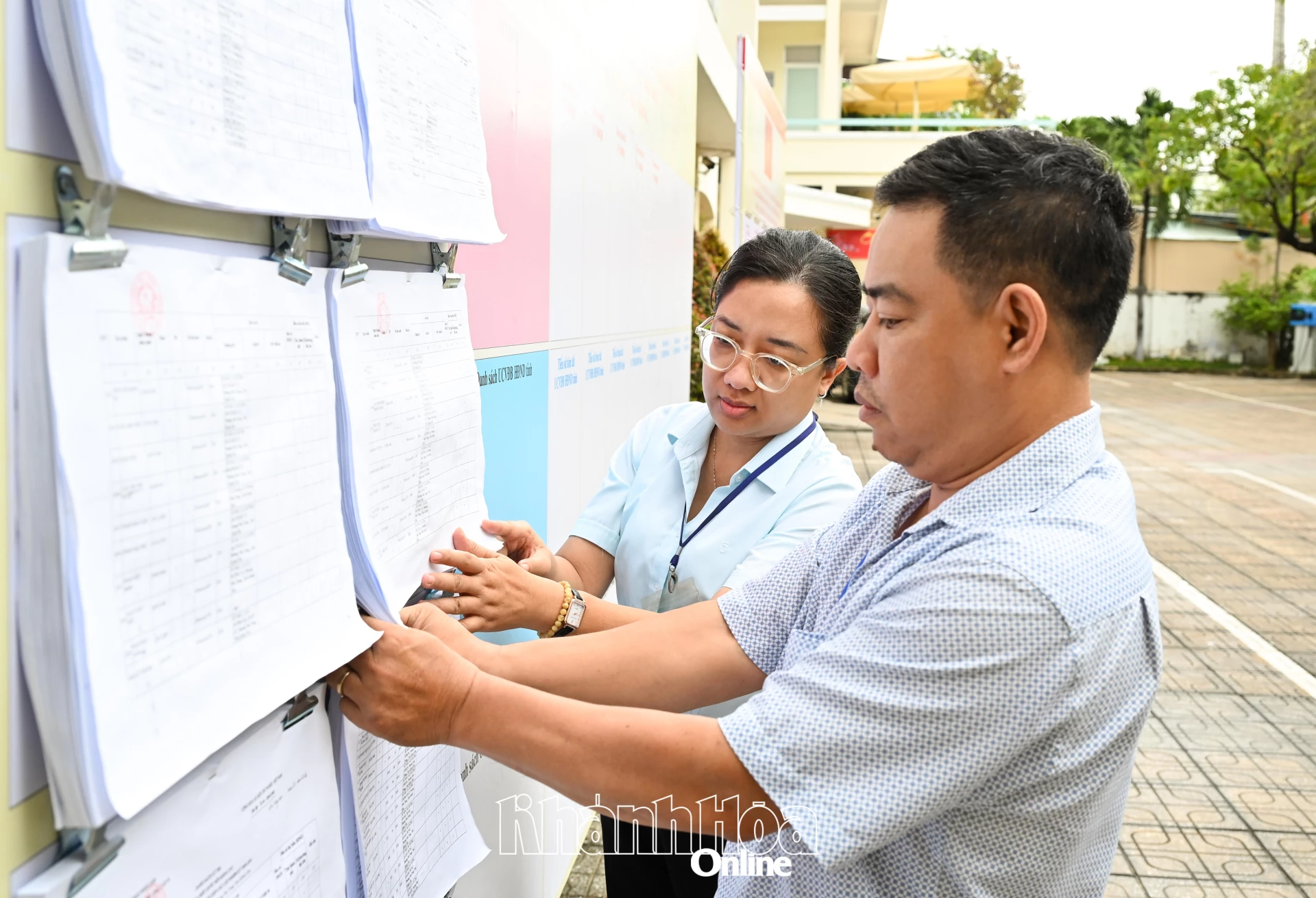 Phường Nha Trang đã hoàn thành 
niêm yết toàn bộ 
danh sách cử tri 
của phường 
tại trụ sở HĐND và UBND phường.