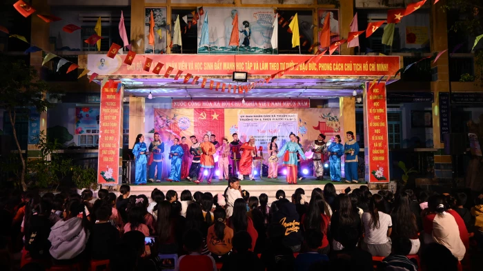 Xã Thuận Bắc tổ chức văn nghệ chào mừng bầu cử