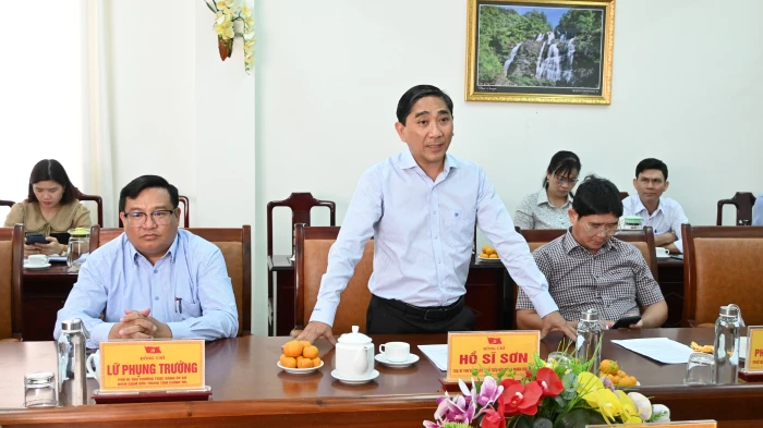 Hội nghị học tập, trao đổi kinh nghiệm giữa Đảng ủy xã Thuận Bắc và xã Ninh Hải