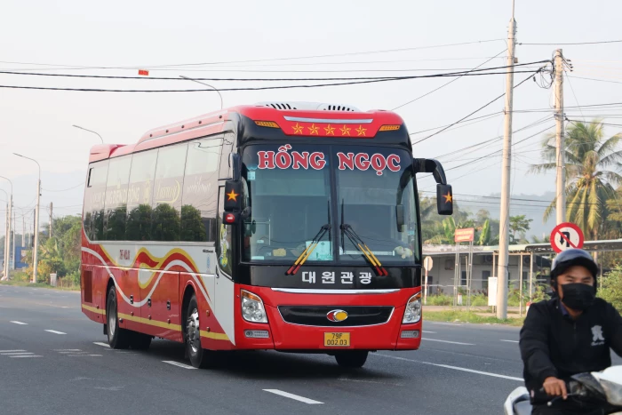 Tăng cường bảo đảm trật tự, an toàn giao thông liên quan xe kinh doanh vận tải hành khách