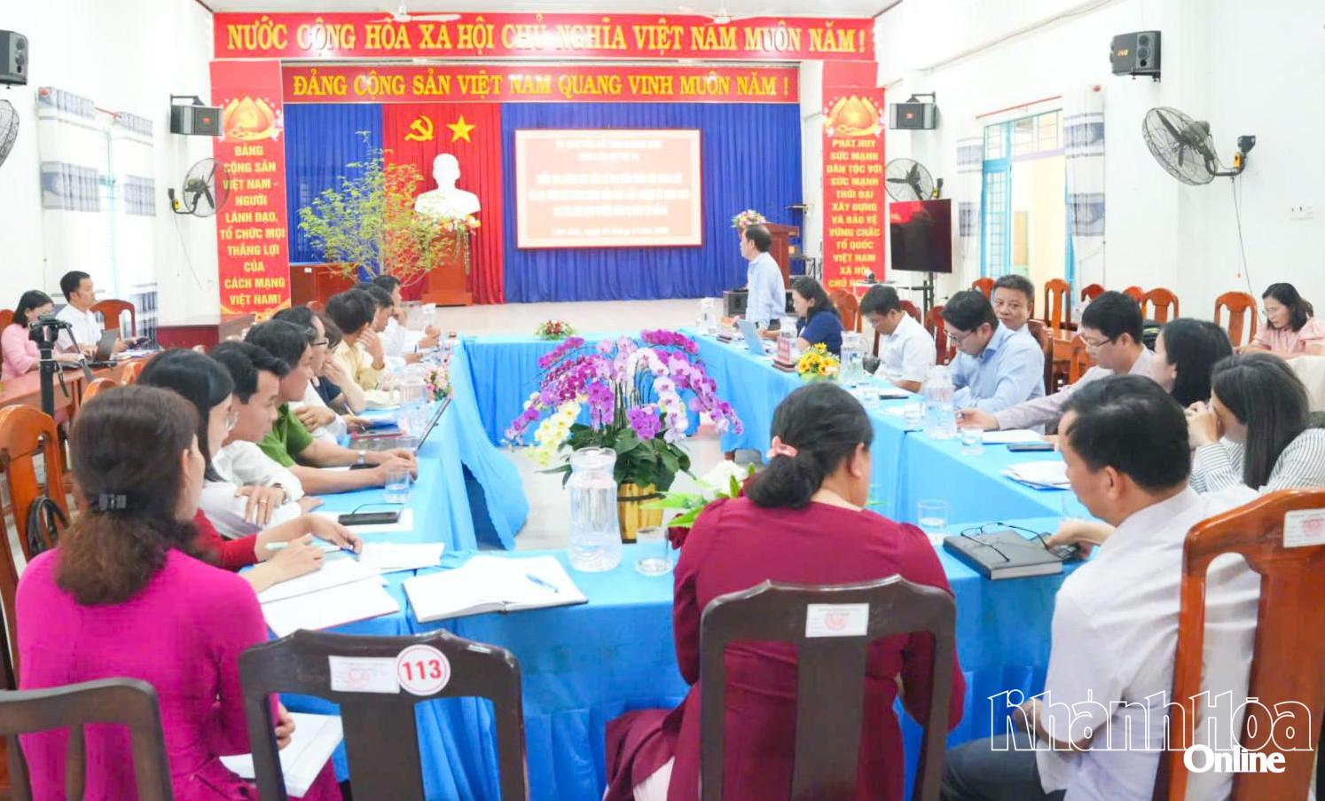 Quang cảnh buổi kiểm tra.