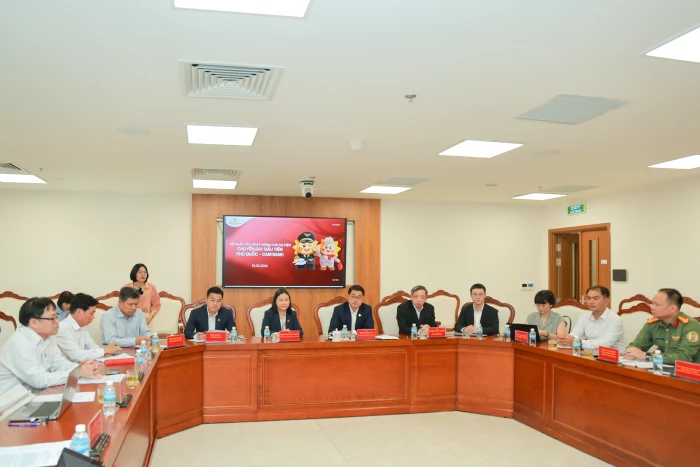 Sun PhuQuoc Airways thực hiện chuyến bay đầu tiên từ Phú Quốc đến Cam Ranh vào chiều 15-3