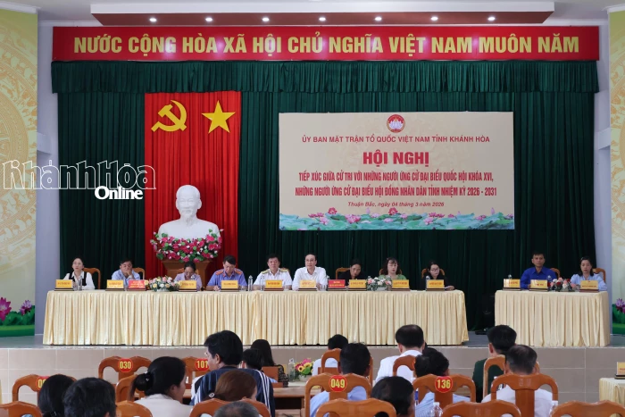 Người ứng cử đại biểu Quốc hội khóa XVI và đại biểu HĐND tỉnh tiếp xúc cử tri 2 xã Thuận Bắc, Công Hải 