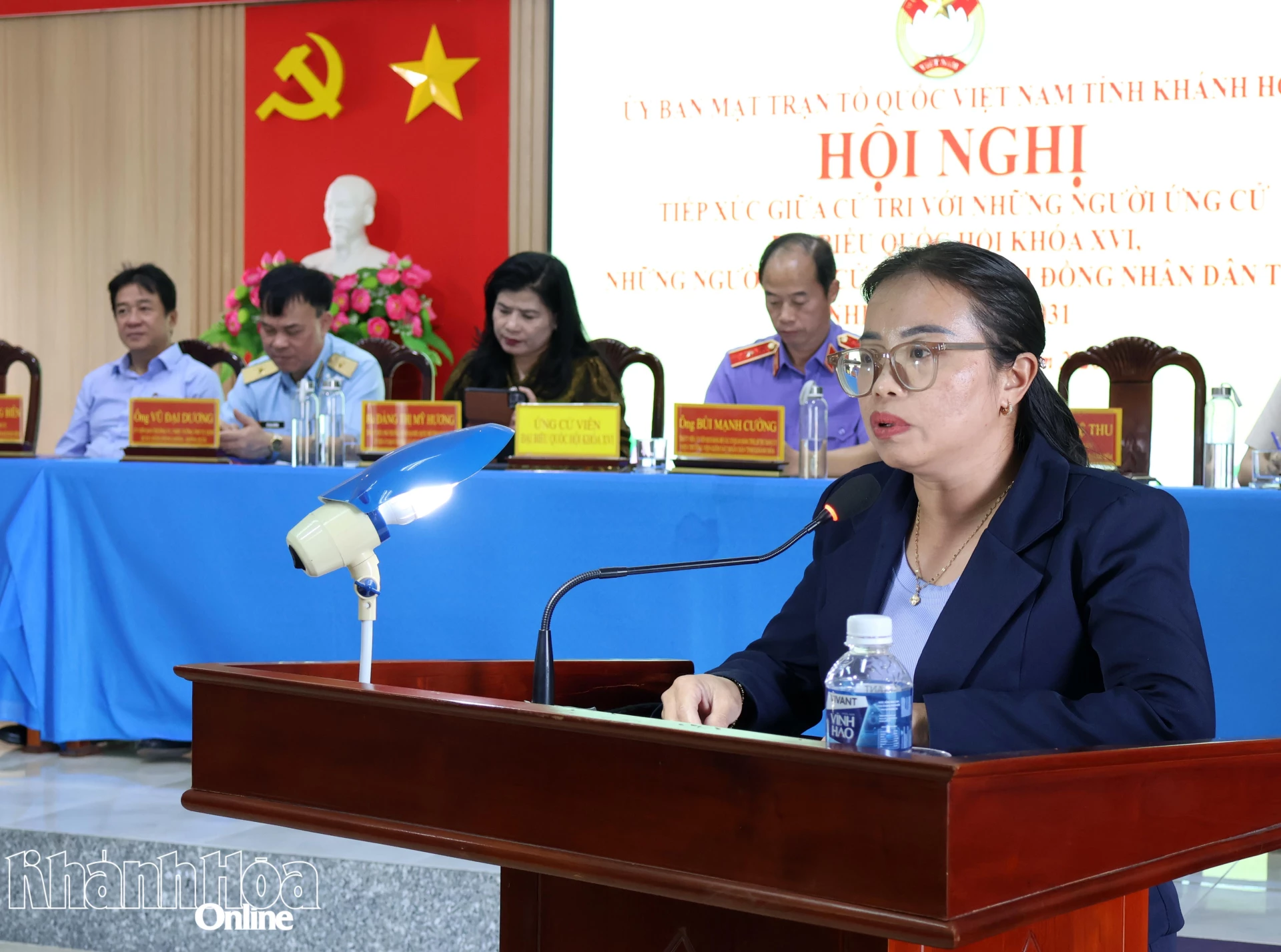 Bà Mấu Thị Lệ Thu trình bày chương trình hành động.