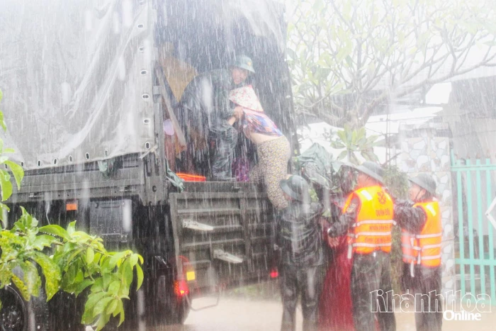 Lữ đoàn Công binh 293: Xây dựng "thế trận lòng dân" vững chắc