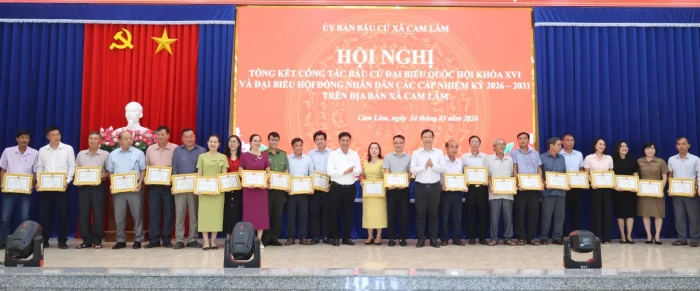 Ủy ban Bầu cử xã Cam Lâm tổng kết công tác bầu cử