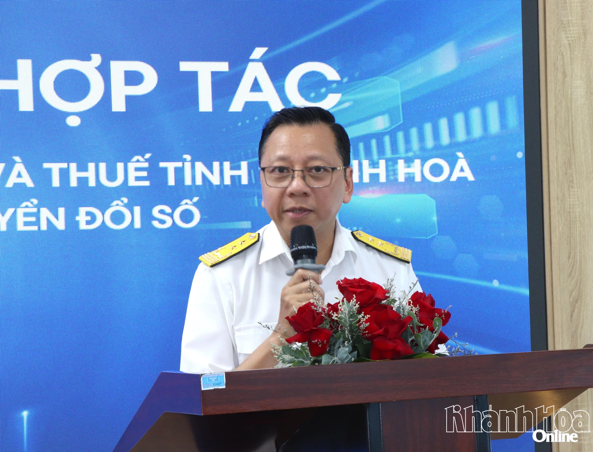 Ông Nguyễn Ngọc Tú - Trưởng Thuế tỉnh Khánh Hòa phát biểu tại lễ ký kết.