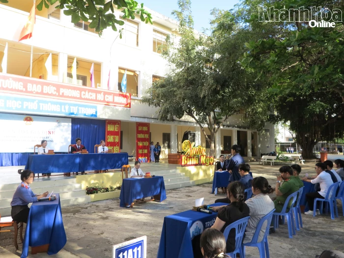 Hơn 2.000 học sinh tham gia Phiên tòa giả định