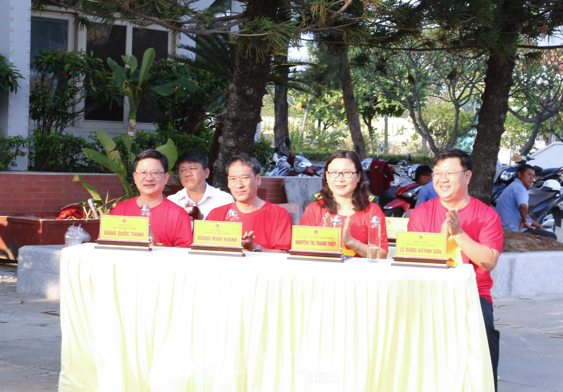 Lãnh đạo phường Ninh Chử tham dự lễ phát động