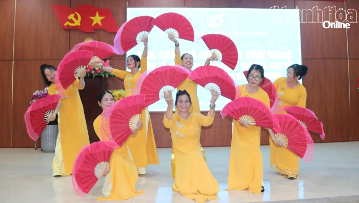 Hội Liên hiệp Phụ nữ phường Tây Nha Trang tọa đàm kỷ niệm Ngày Quốc tế Phụ nữ