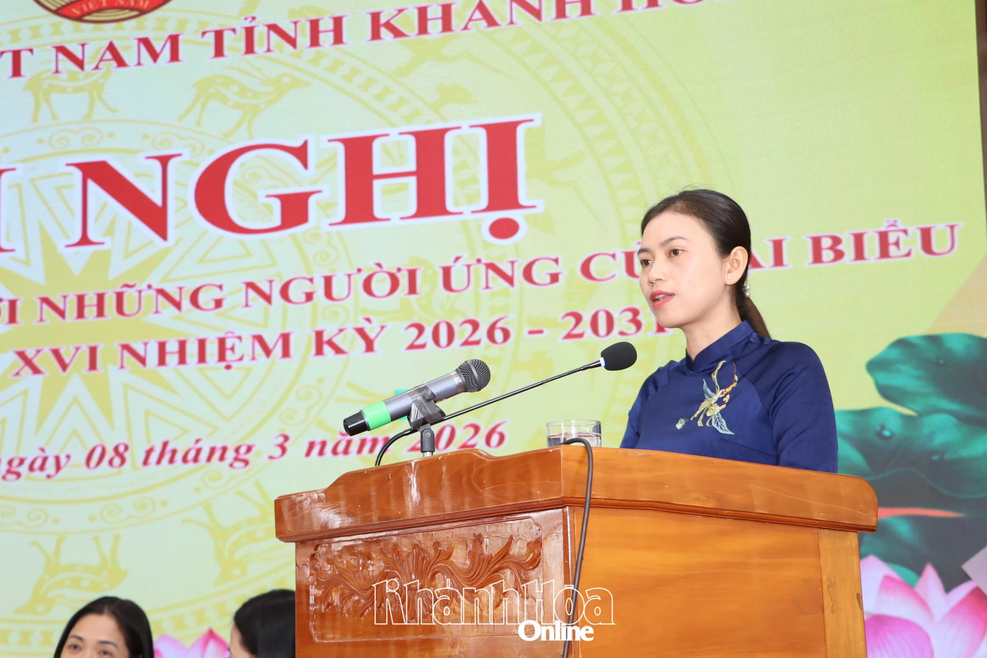 Bà Phạm Thị Hạ Quyên trình bày chương trình hành động.