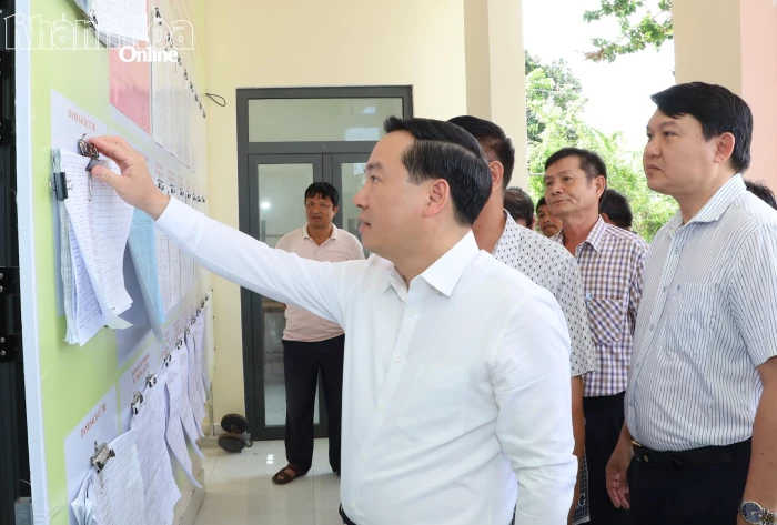 Phó Bí thư Thường trực Tỉnh ủy Hồ Xuân Trường kiểm tra công tác chuẩn bị bầu cử tại phường Bắc Cam Ranh và đặc khu Trường Sa