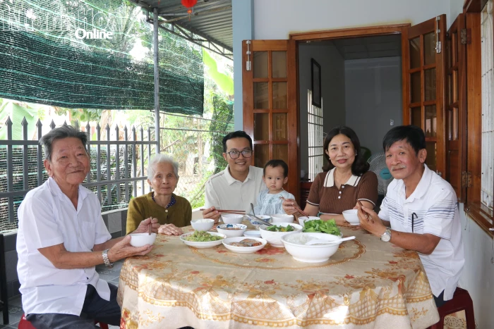 Hưởng ứng Ngày Quốc tế Hạnh phúc 20-3: Giữ lửa yêu thương 