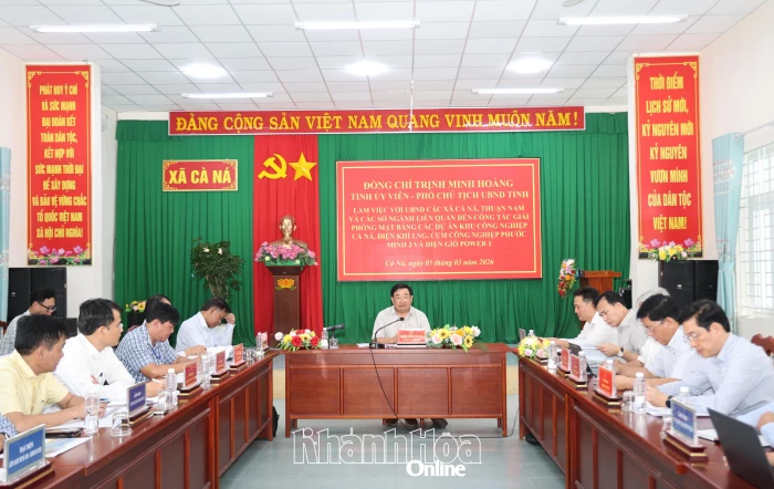 Phó Chủ tịch UBND tỉnh Trịnh Minh Hoàng làm việc với xã Cà Ná về các dự án công nghiệp và năng lượng