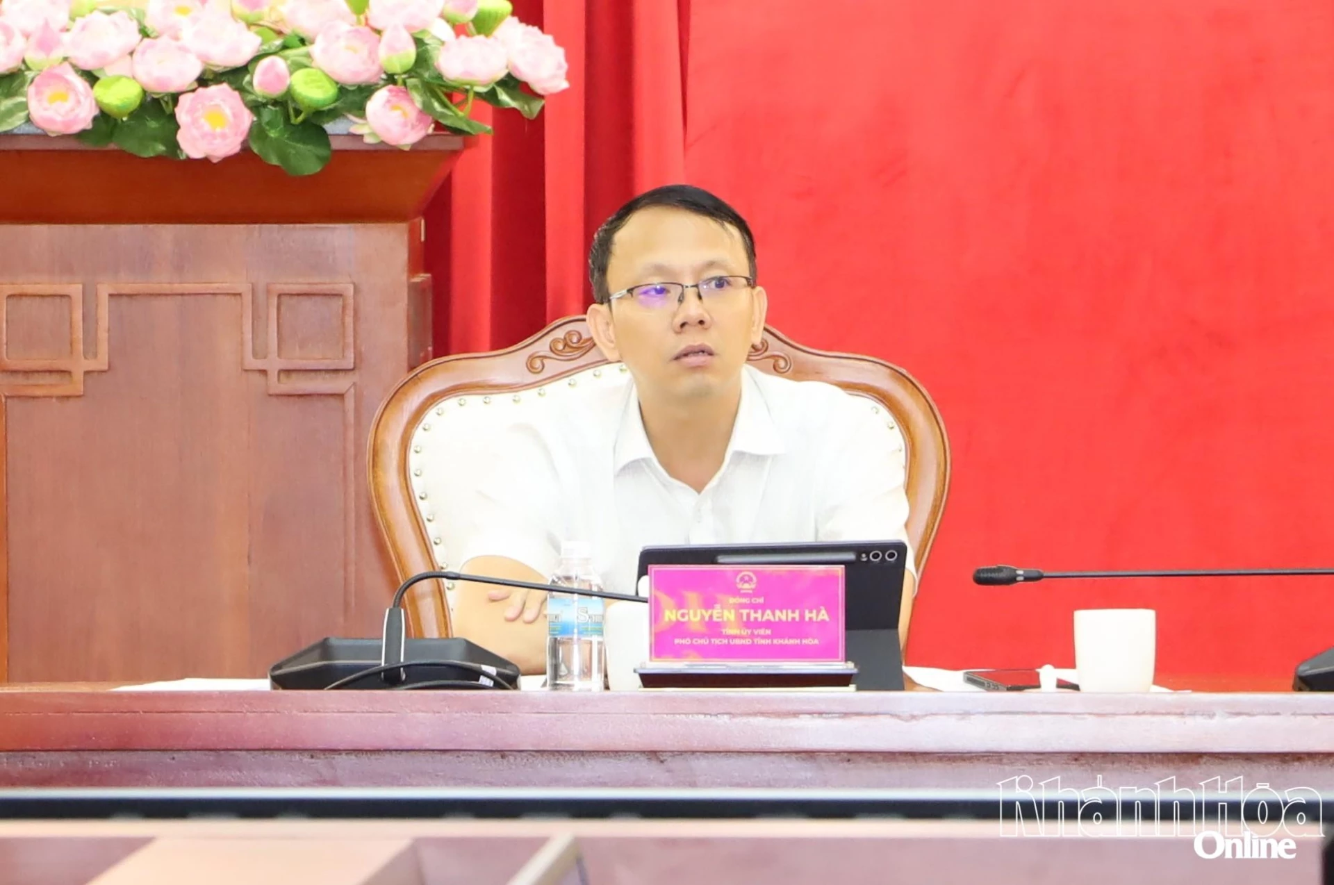 Đồng chí Nguyễn Thanh Hà chủ trì cuộc họp.